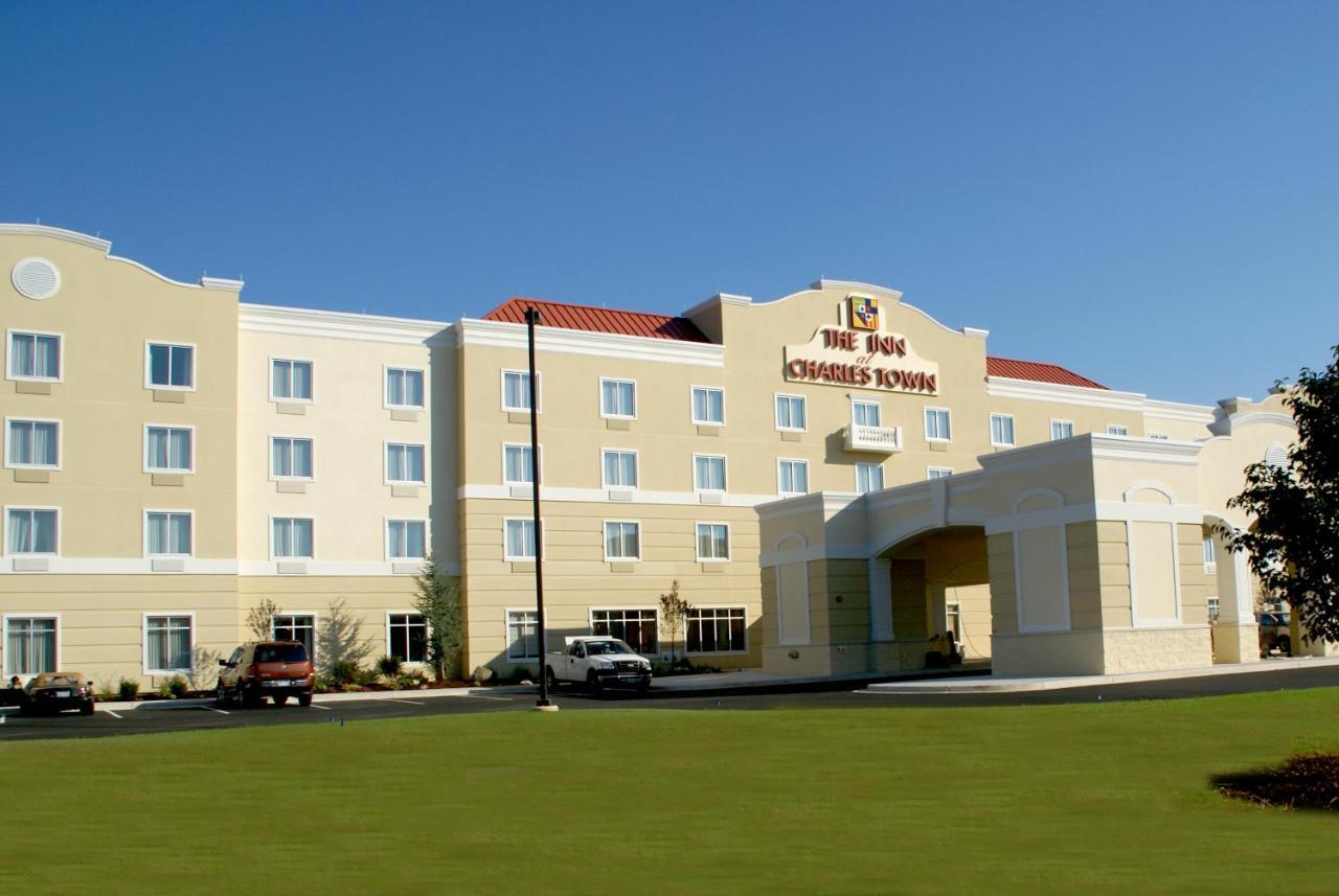 The Inn At Charles Town / Hollywood Casino Экстерьер фото