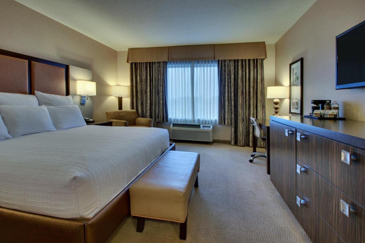 The Inn At Charles Town / Hollywood Casino Экстерьер фото